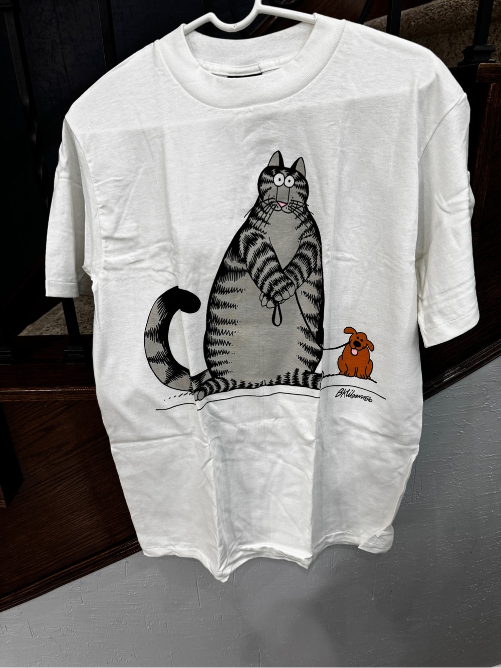 NEW B. Kliban cat walking dog Large Tee Shirt